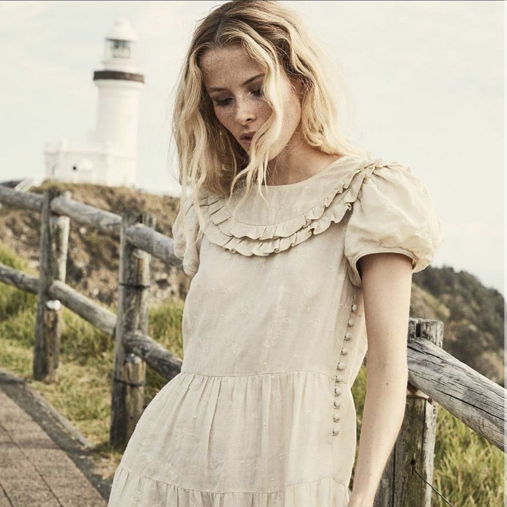 Doen Mala Dress in Dove - Picture 4 of 9